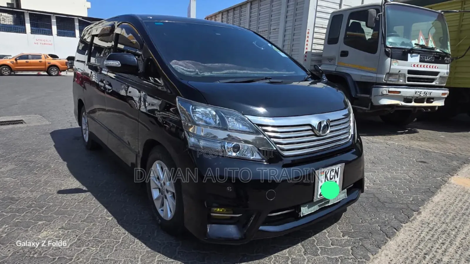 Toyota Vellfire 2011 Black
