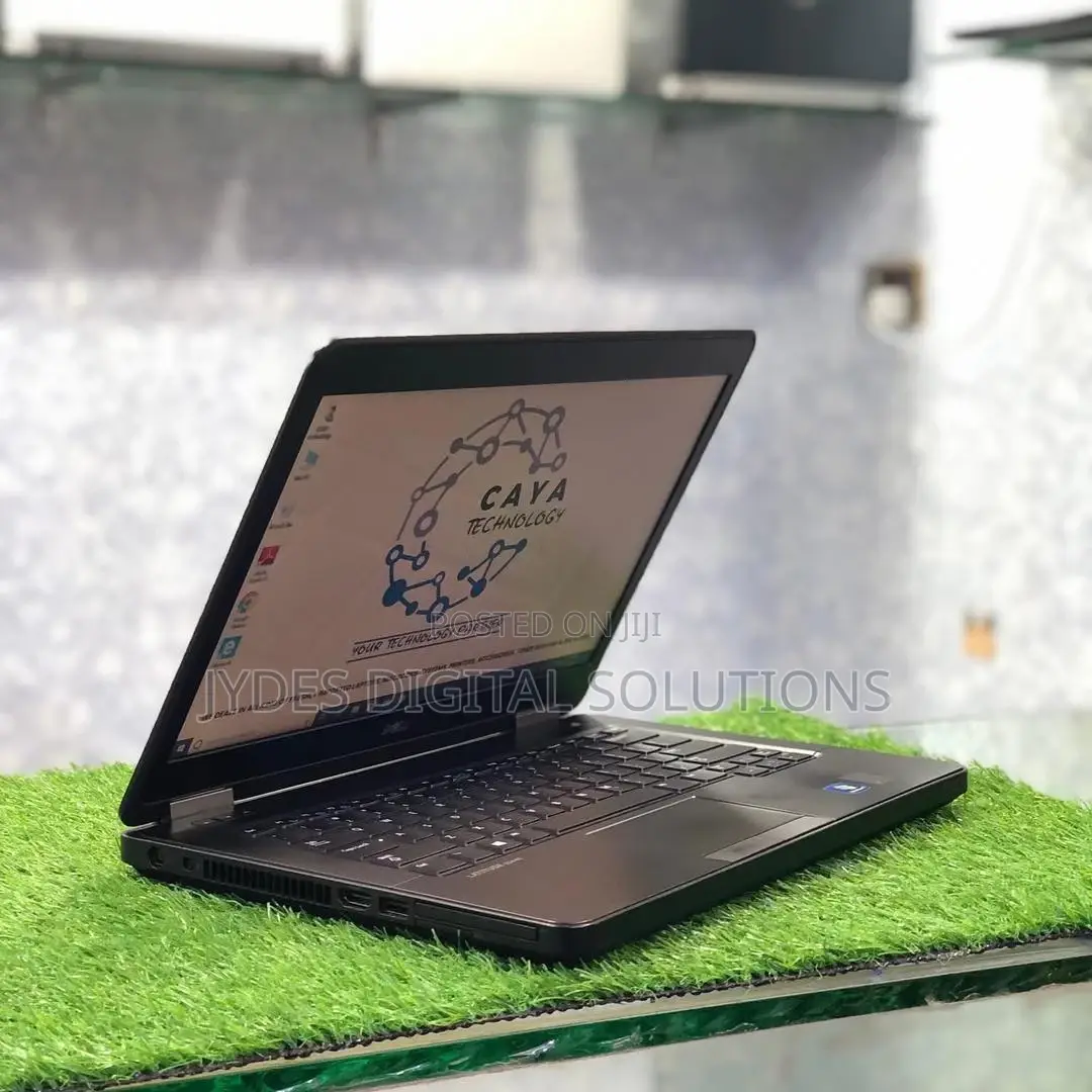 Laptop Dell Latitude 12 7250 8GB Intel Core I5 SSD 256GB