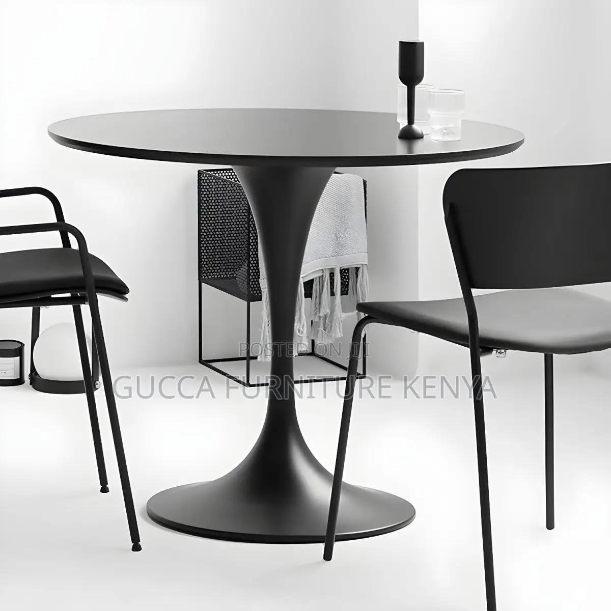 Dining Tables:Modern Style With Pedestal Round Wooden Table
