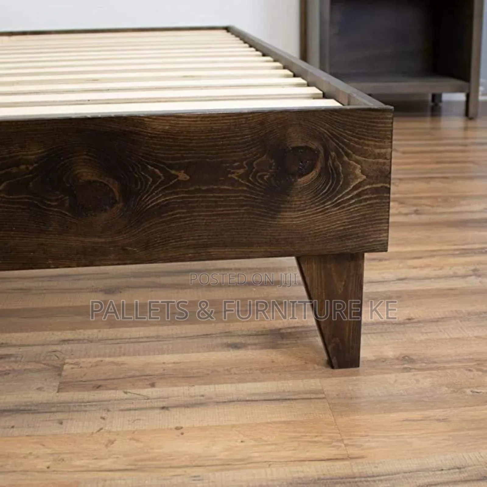 Pine Platform Bed-walnuted