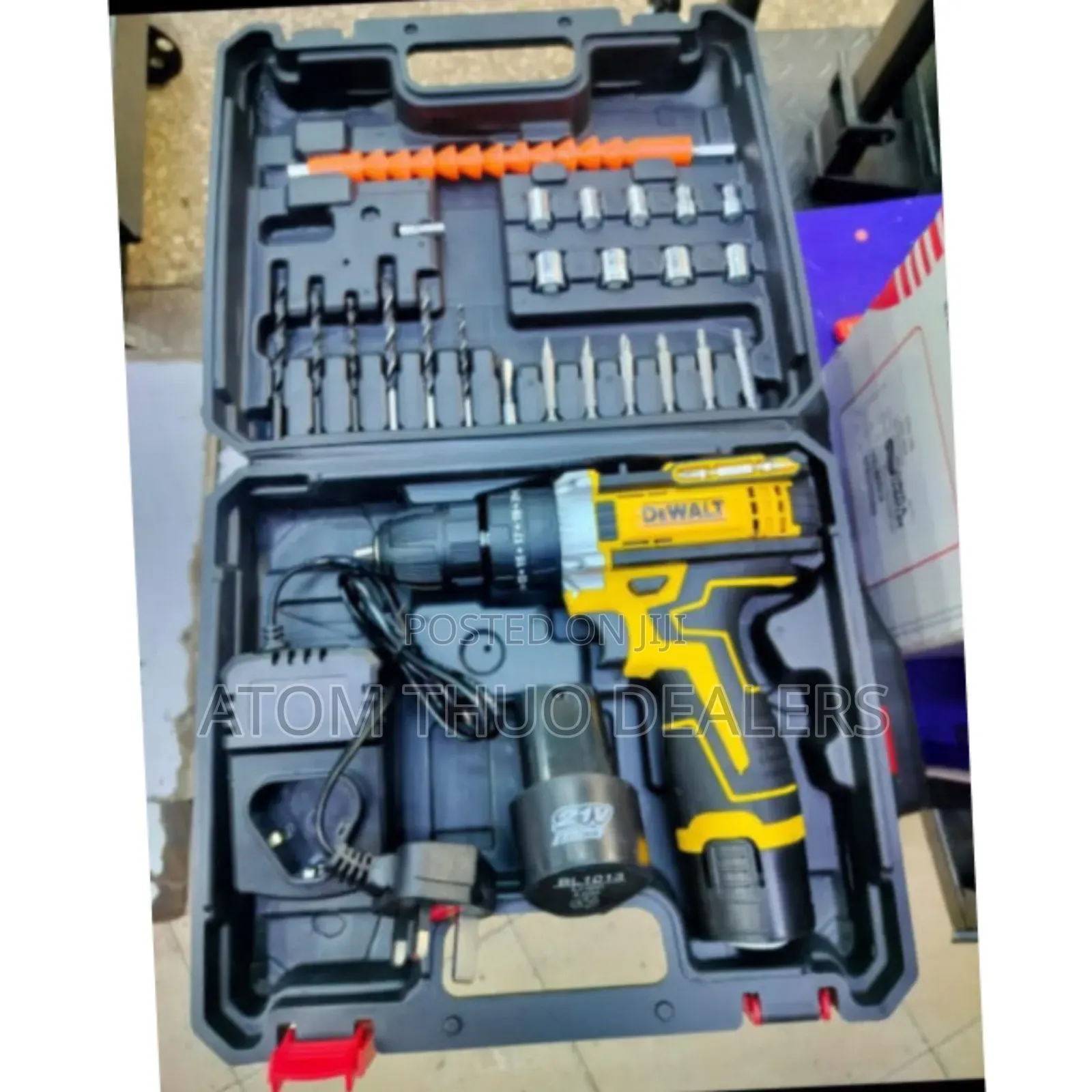 Dewalt 21 Volts Cordless Drill Set