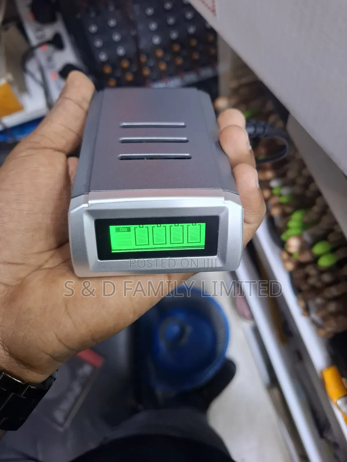 Smart Aa/Aaa Battery Charger