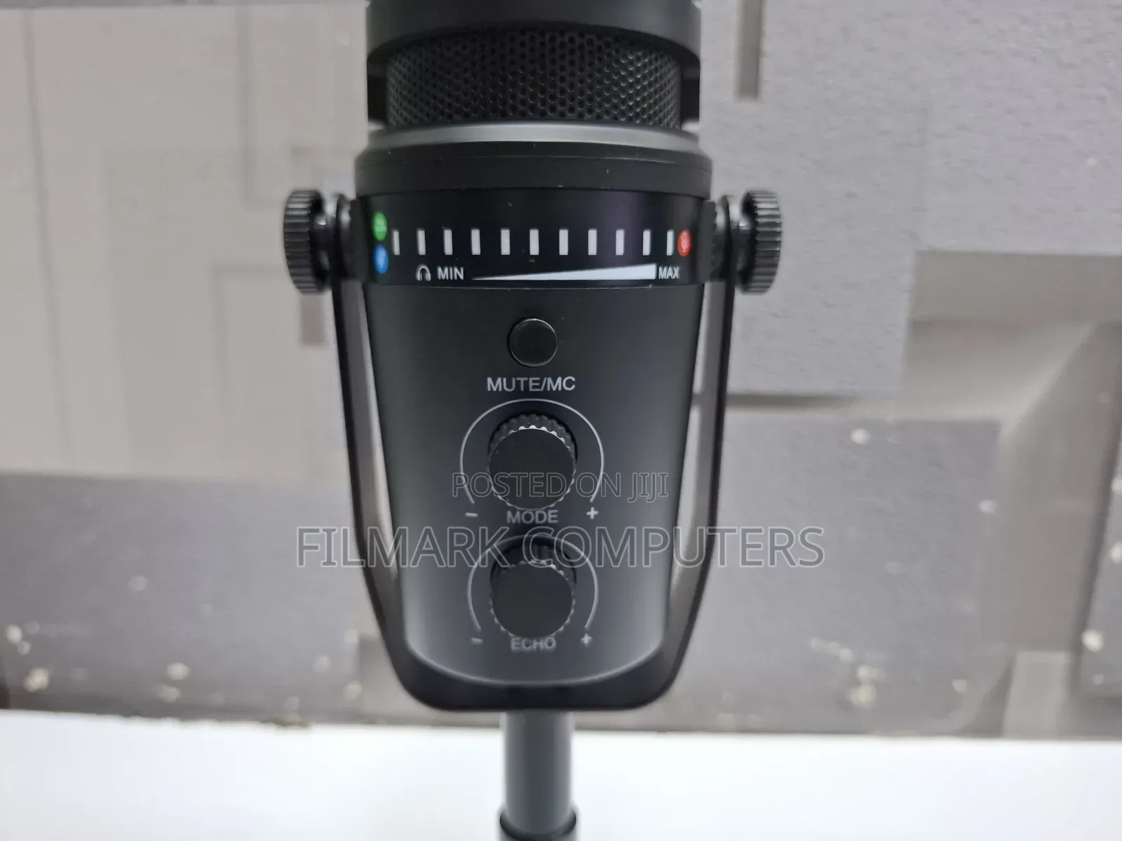 Podcast Microphone With Desktop Stand