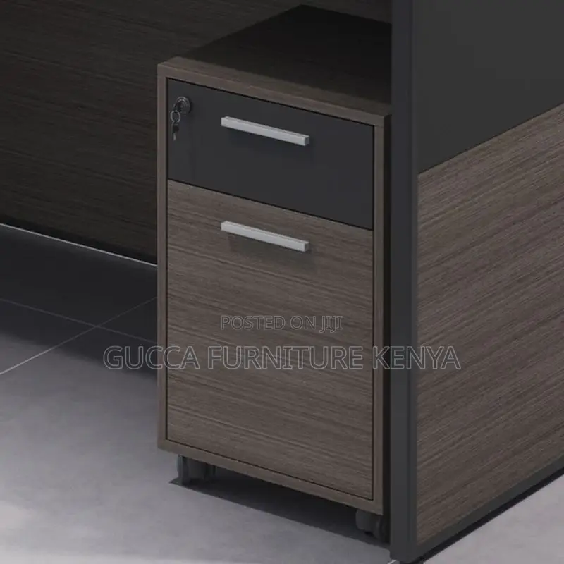 Workstations: Square 2-Seater Office Furniture Set