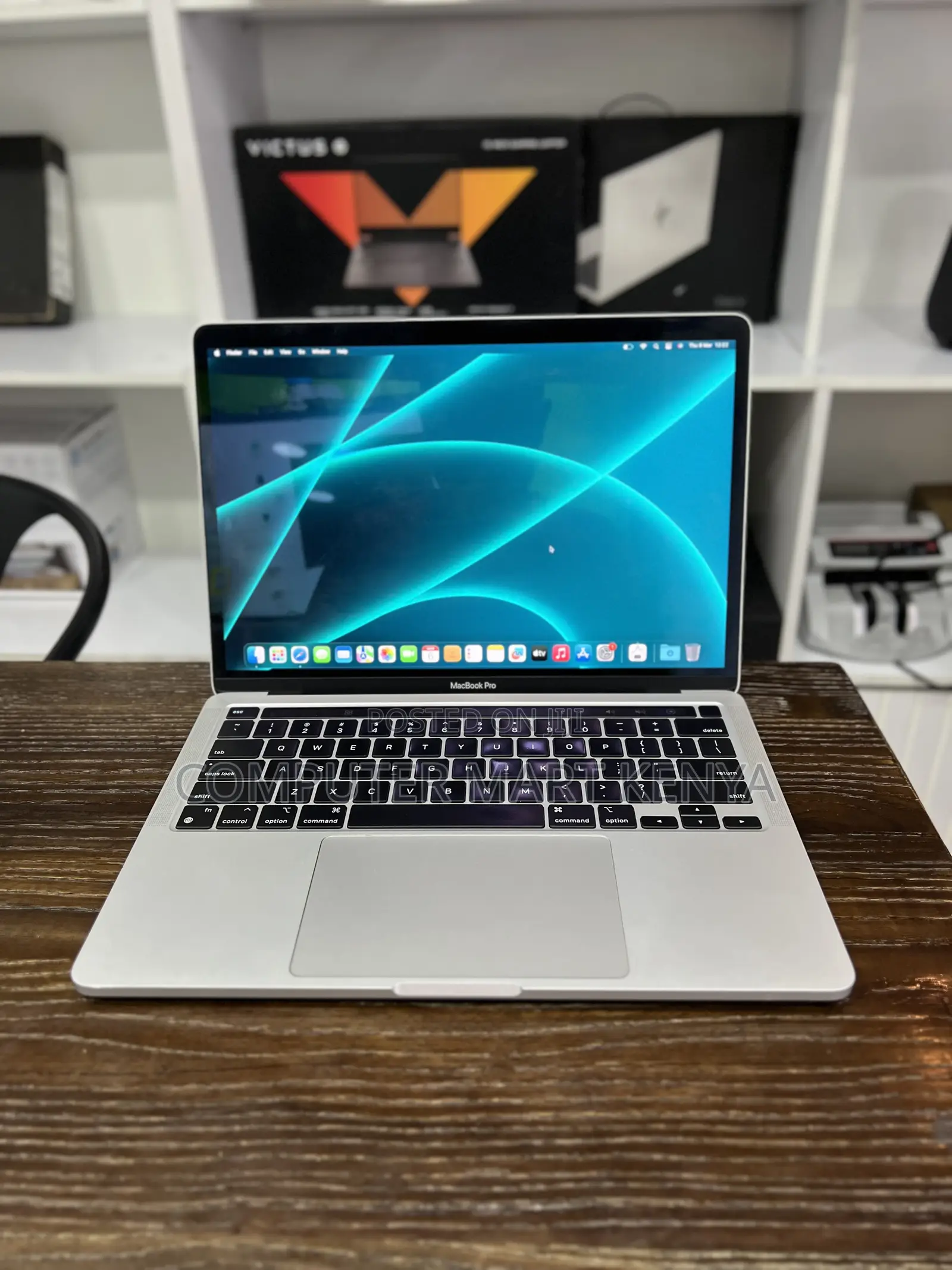 Laptop Apple MacBook Pro 2020 M1 8GB Apple M1 SSD 512GB