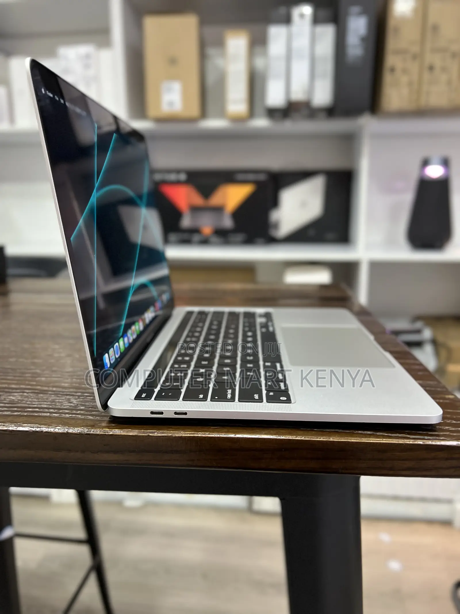 Laptop Apple MacBook Pro 2020 M1 8GB Apple M1 SSD 512GB