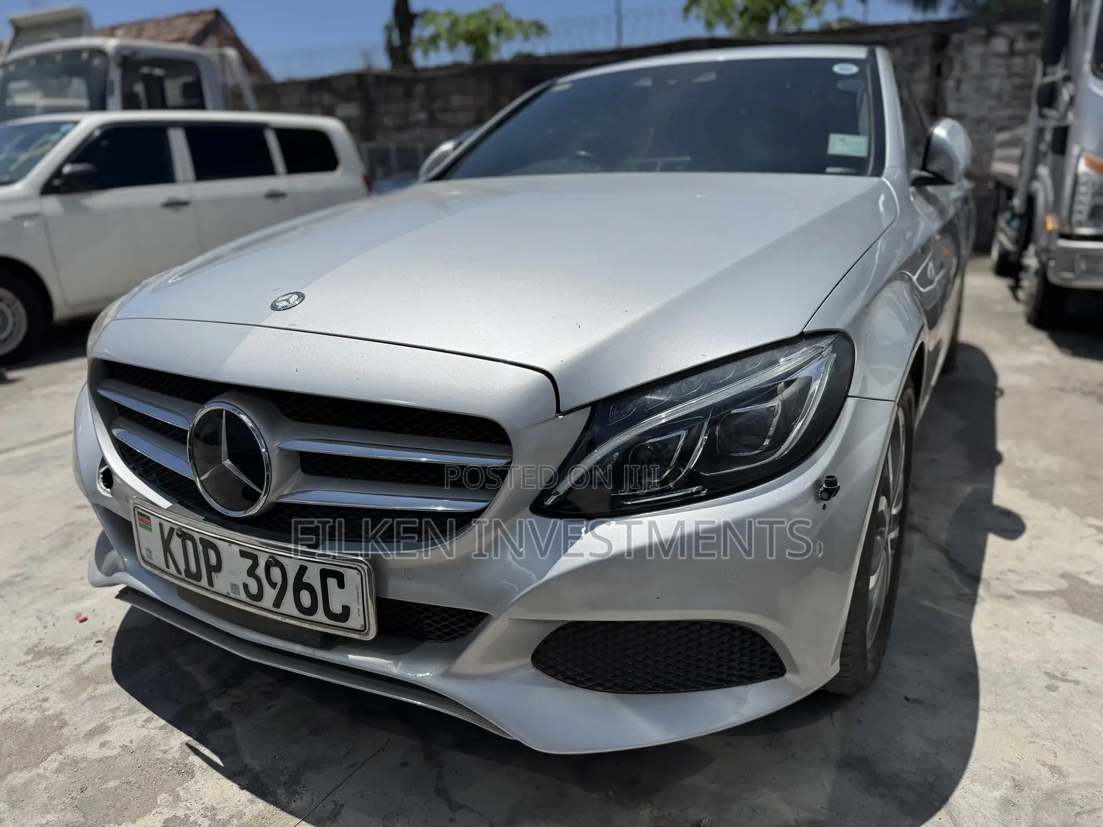 Mercedes-Benz C200 2017 Silver