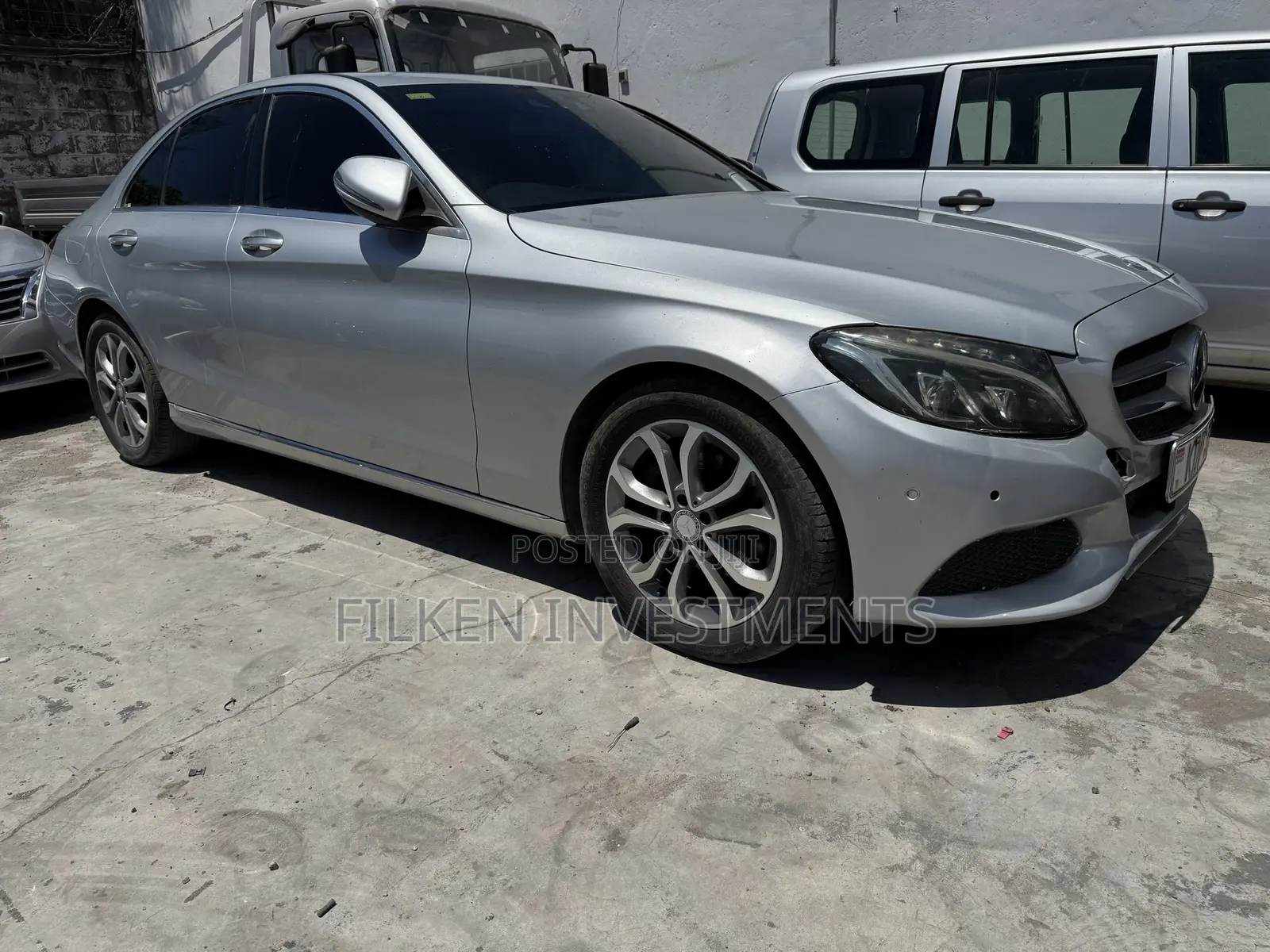 Mercedes-Benz C200 2017 Silver