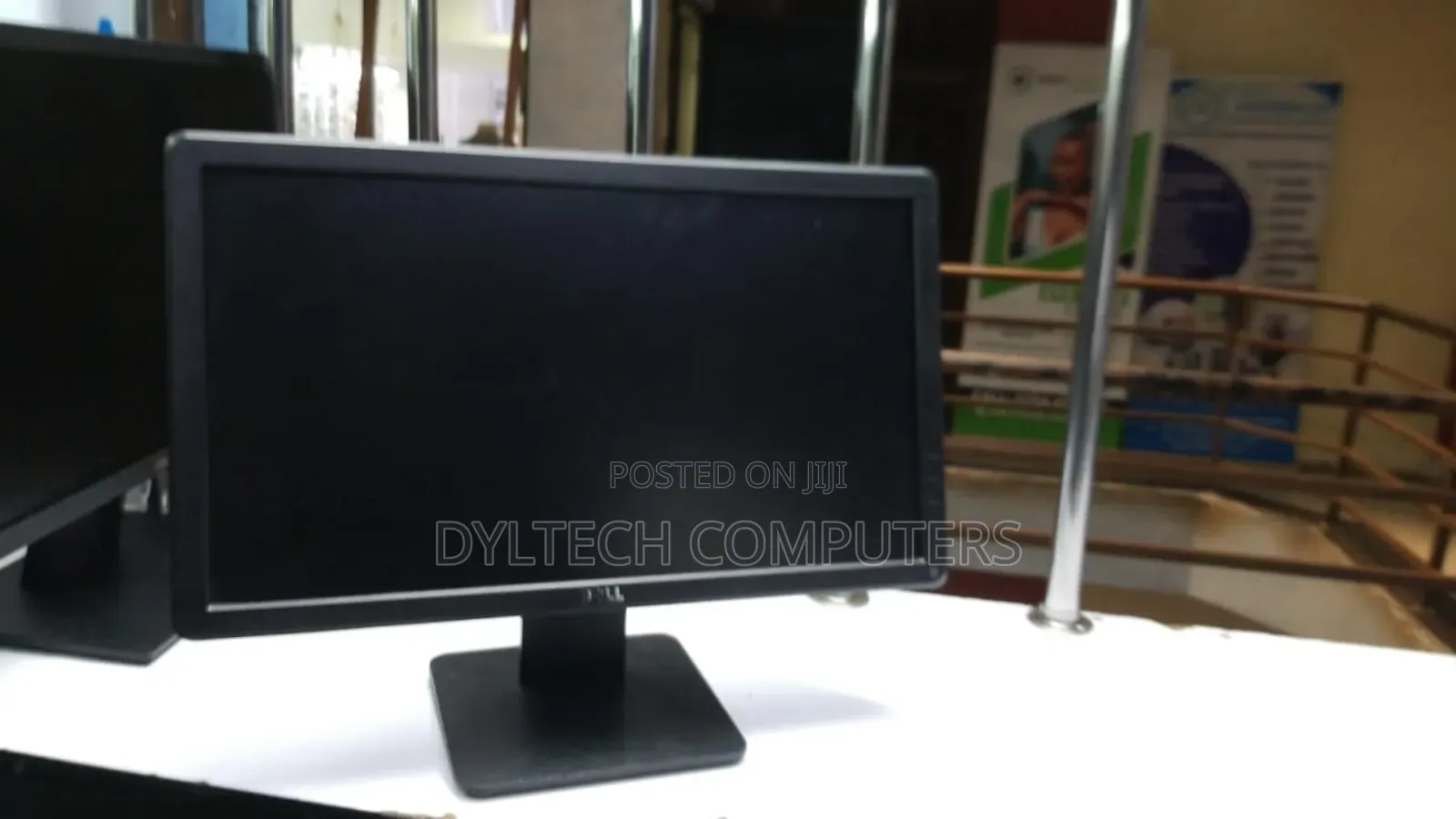 Dell 20 Inches Stretch