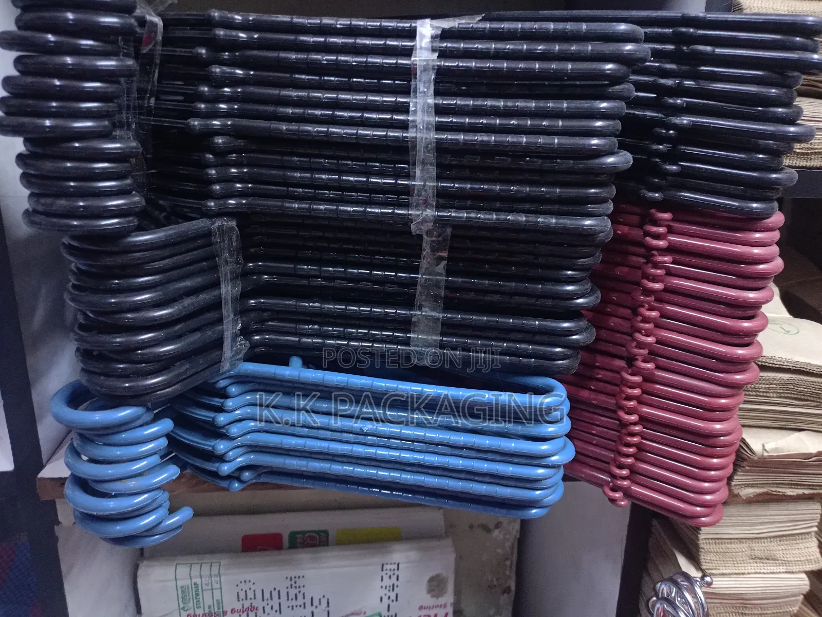 Strong and Durable Hangers 120pcs at 1900
