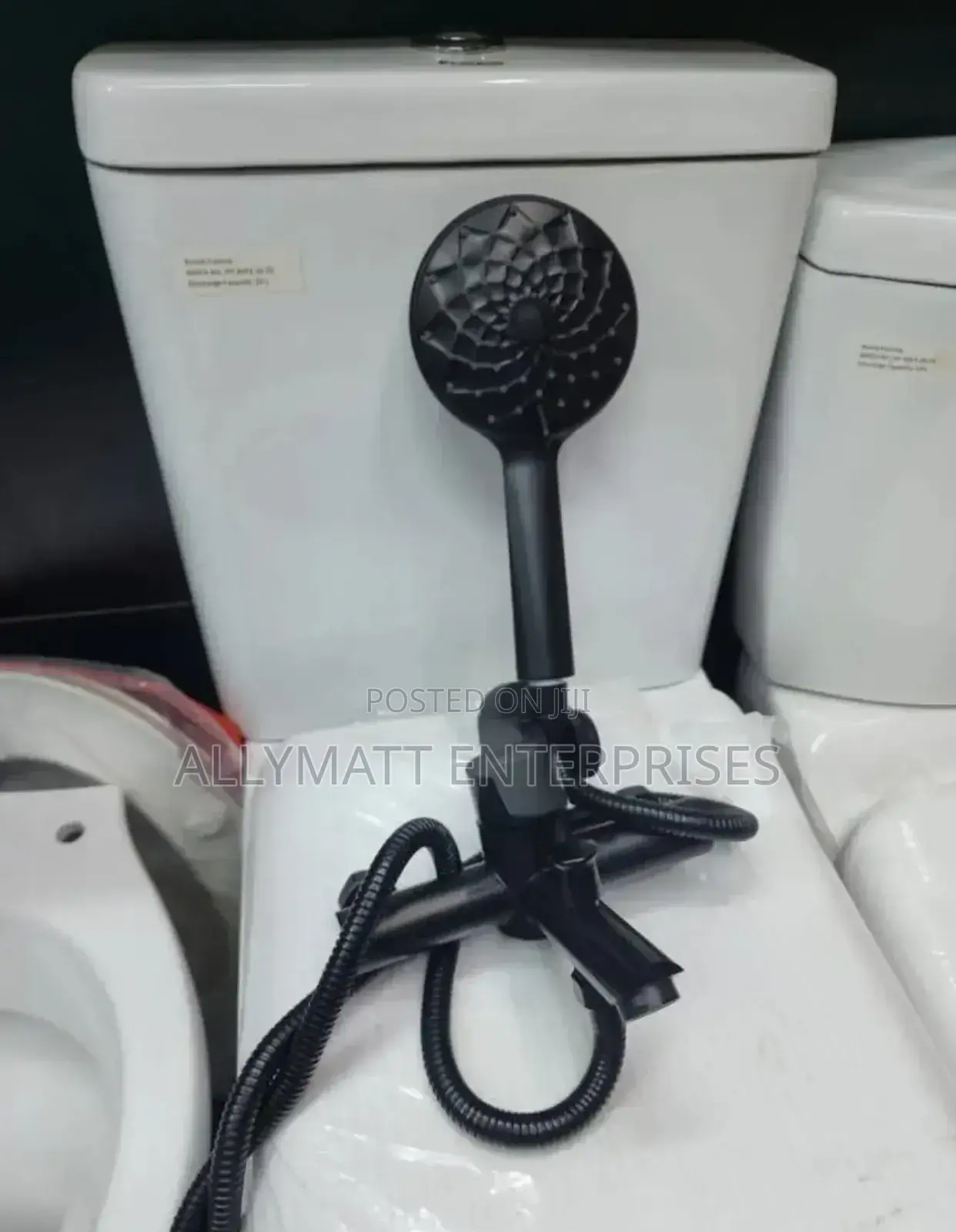 Black Bathtub Mixer With Shower Arm