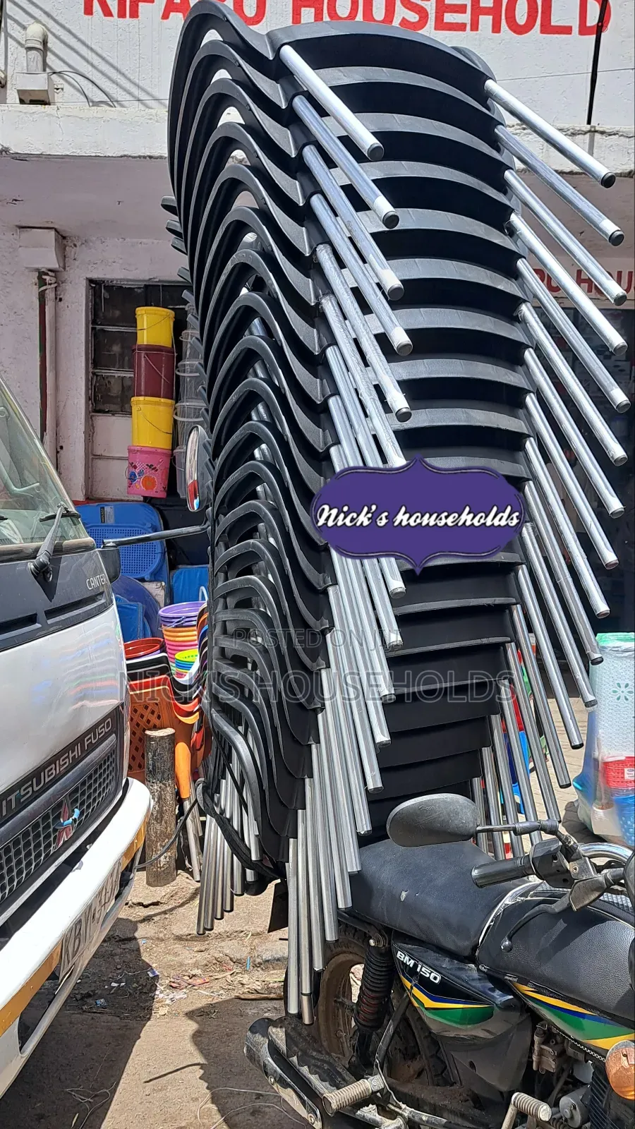Quality Plastic Chairs With Arms