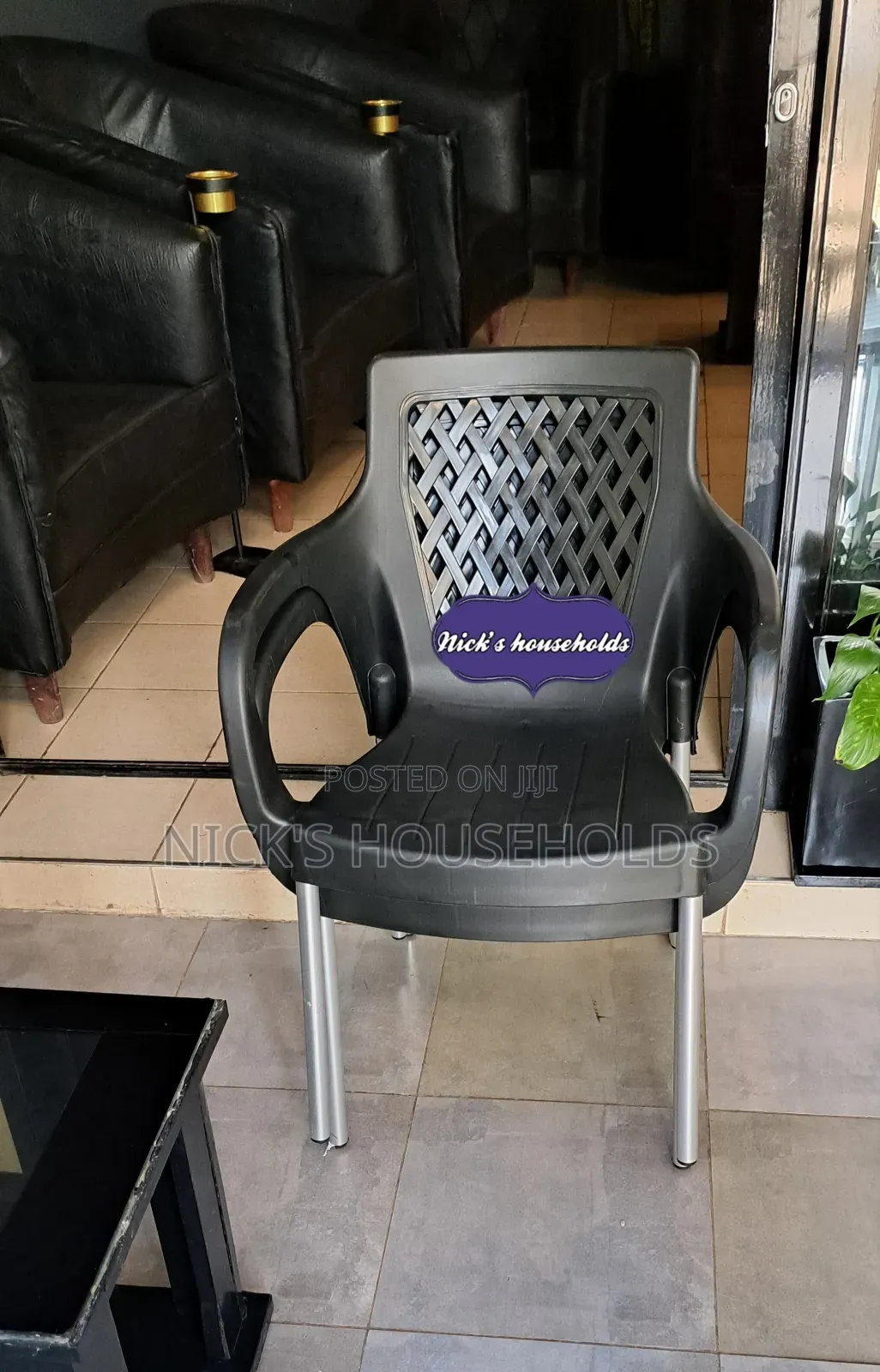 Plastic Chairs Bulk With Arms