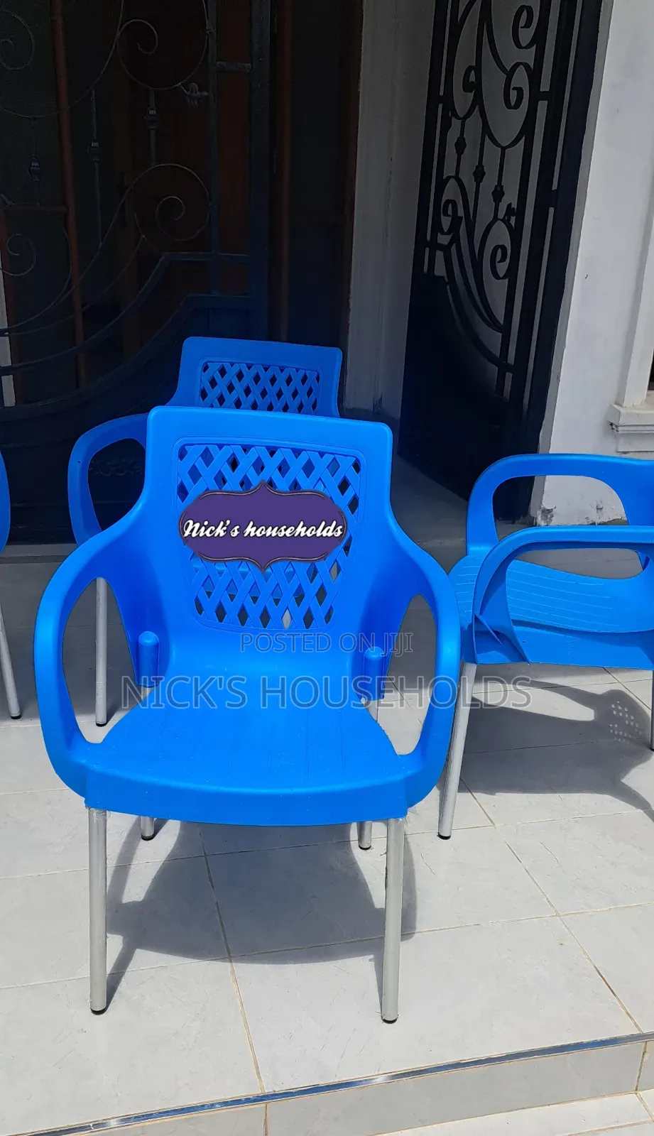 Home Plastic Chairs With Armrest and Metal Tubing Legs