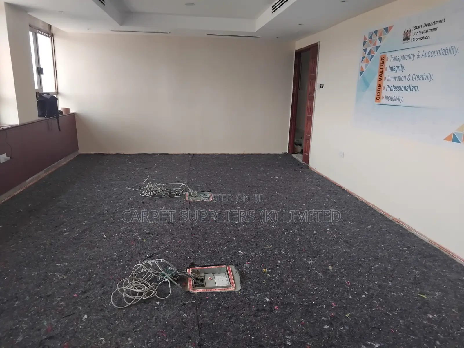 Underlay Fitting (Carpet )
