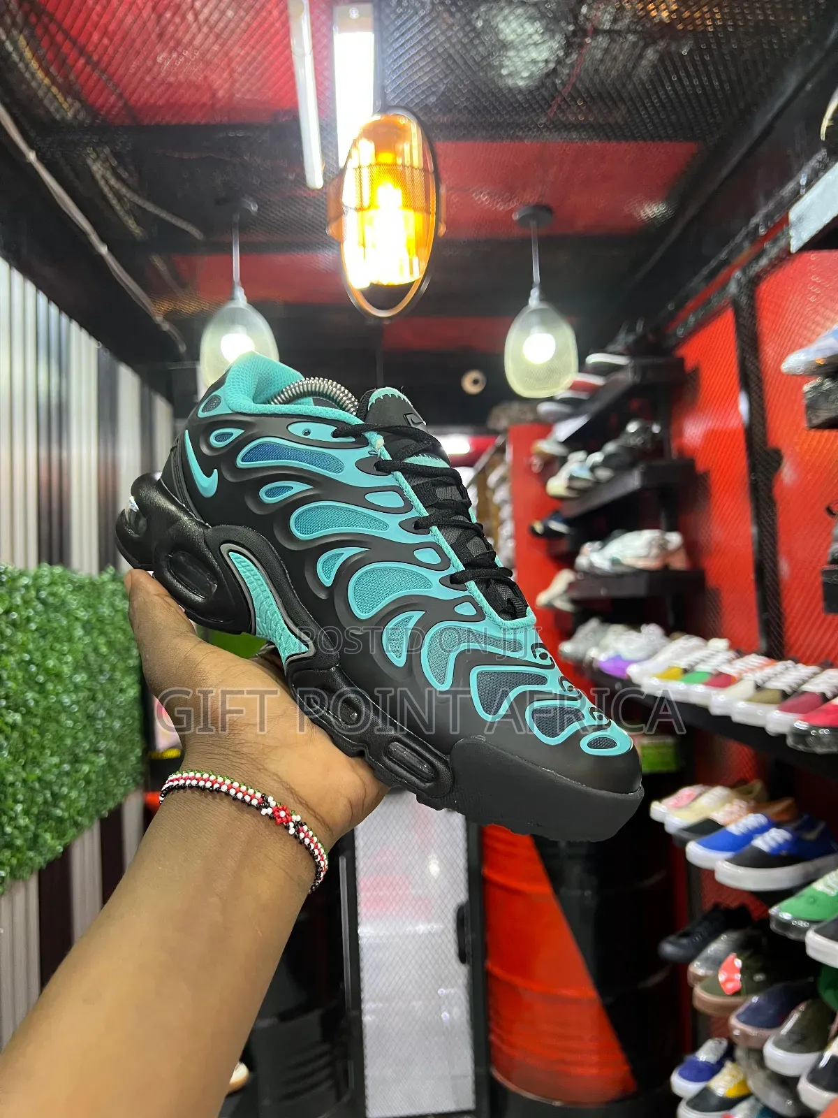 Nike Air Tn (Blackie) Sneakers