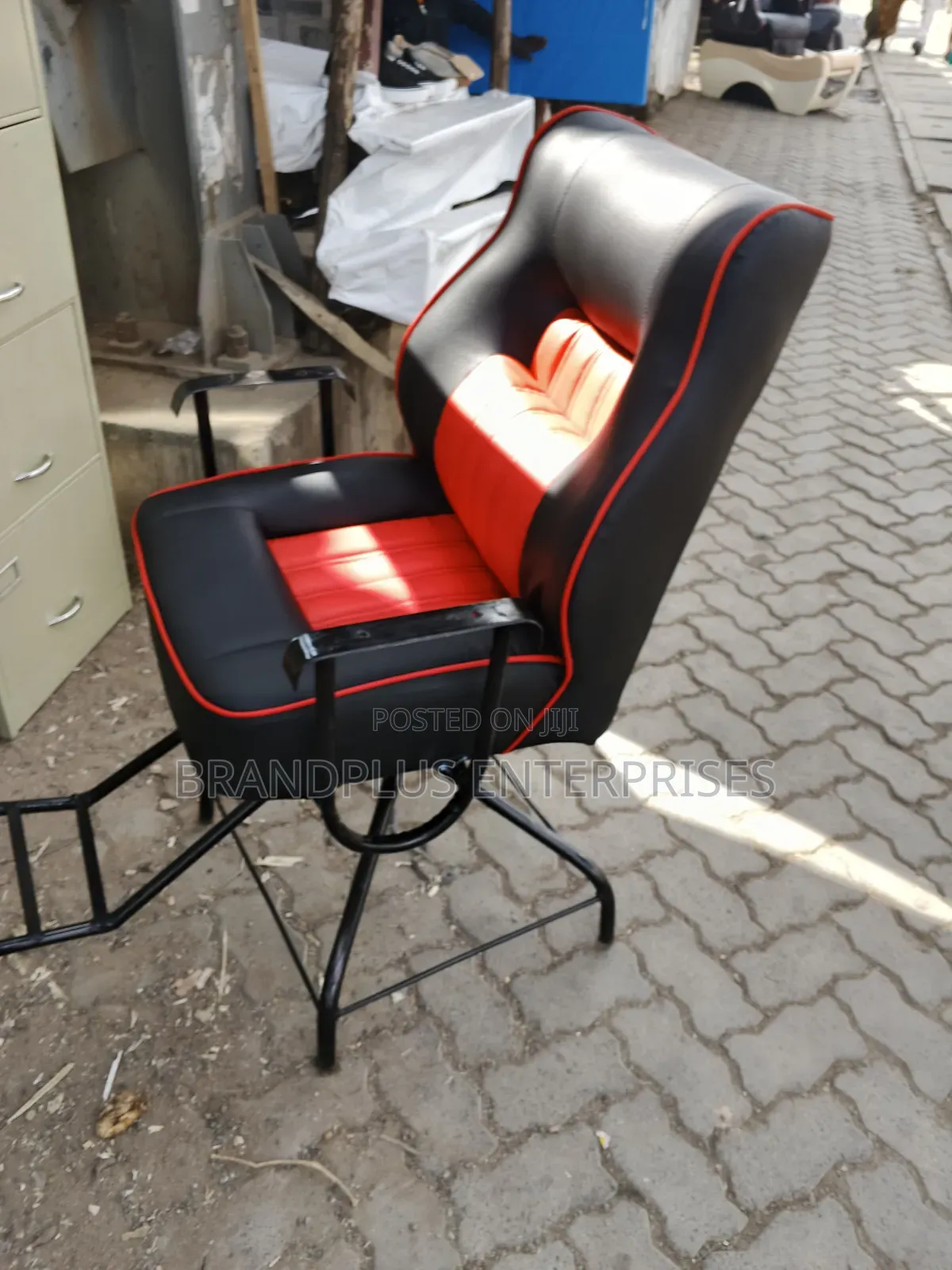 Barbershop/Kinyozi Chair