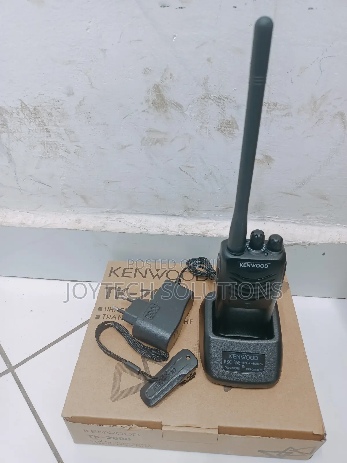Tk-2000 Uhf Fm Transceiver Kenwood Radio