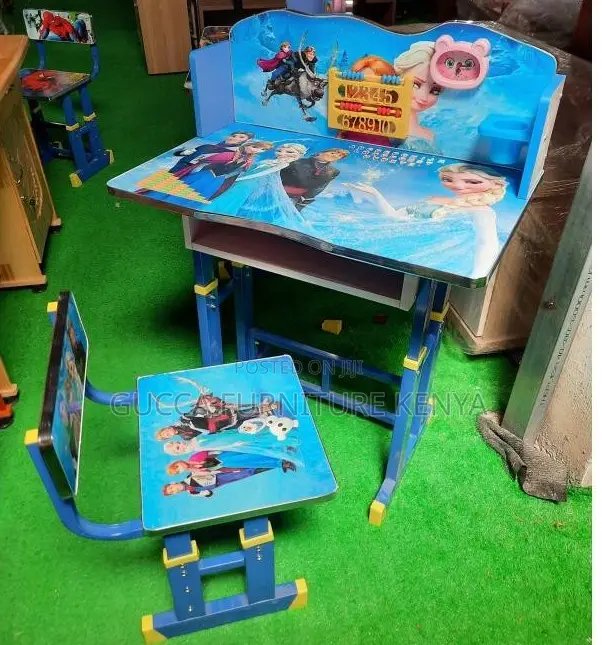 Kid's Furniture: Modern Mini Student Desk Chair Set
