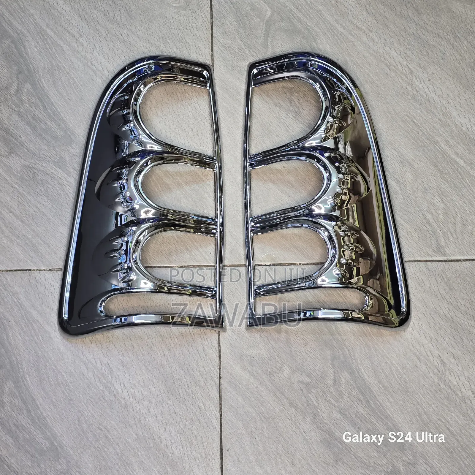Taillight Chrome Vigo 05-11