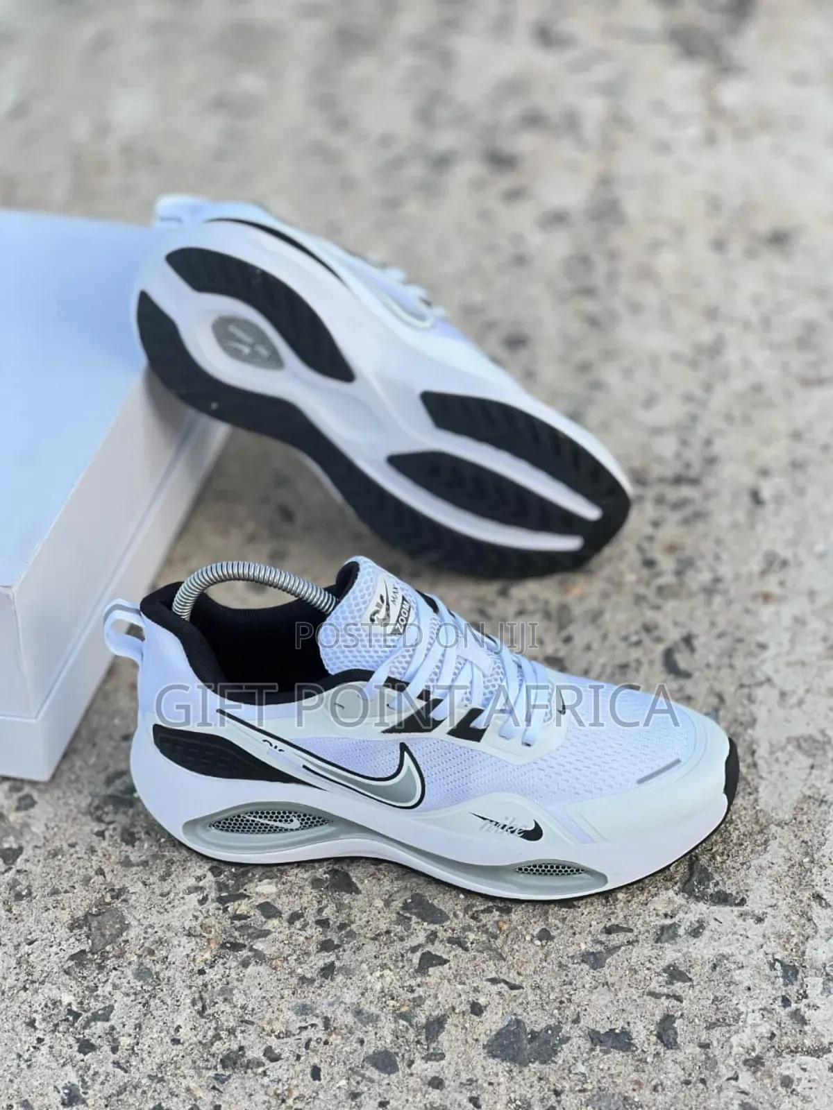 White Nike Air Max Zoom Runner Sneakers