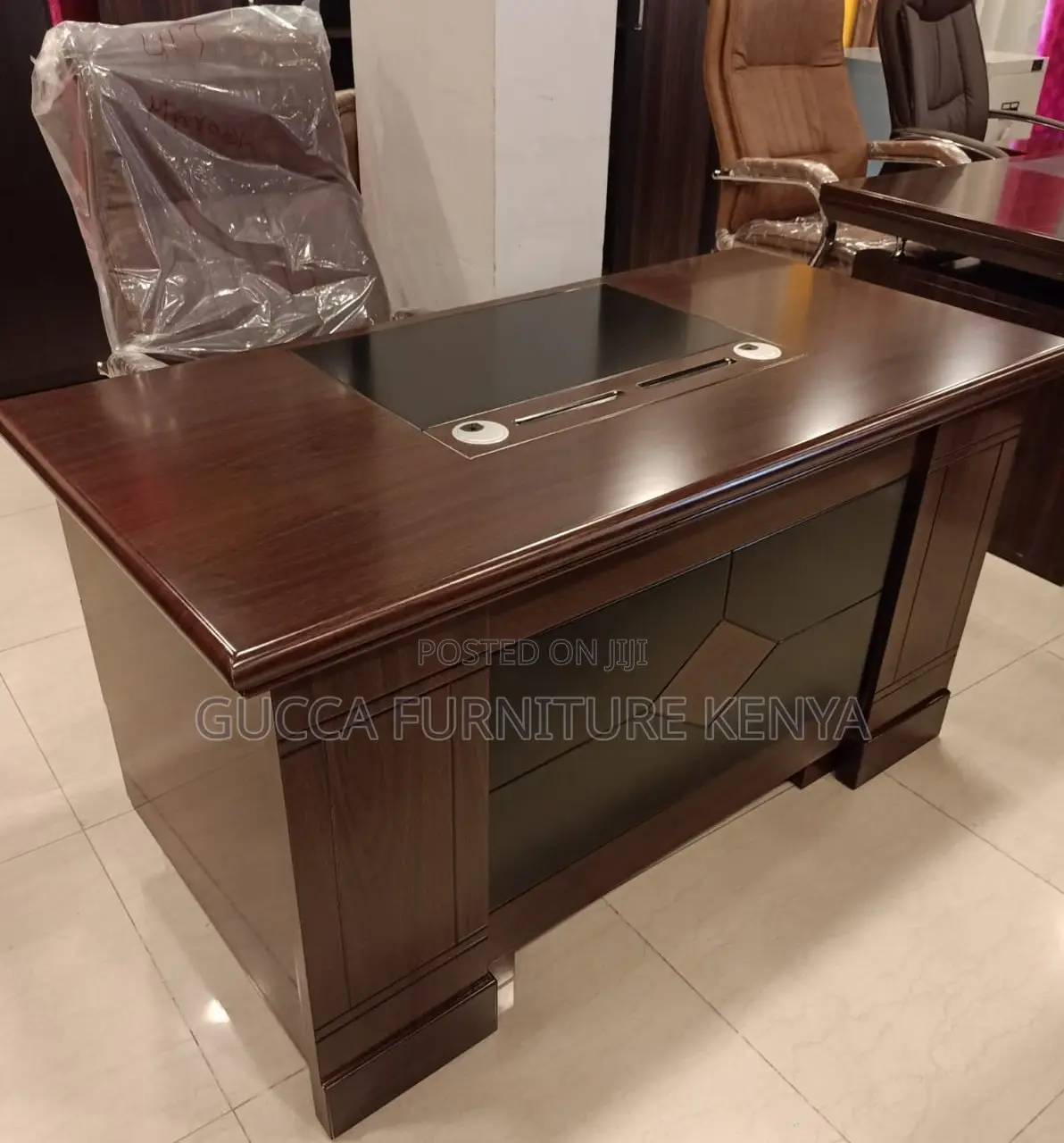 Office Tables: Executive Home Office Table 1.4 Meters
