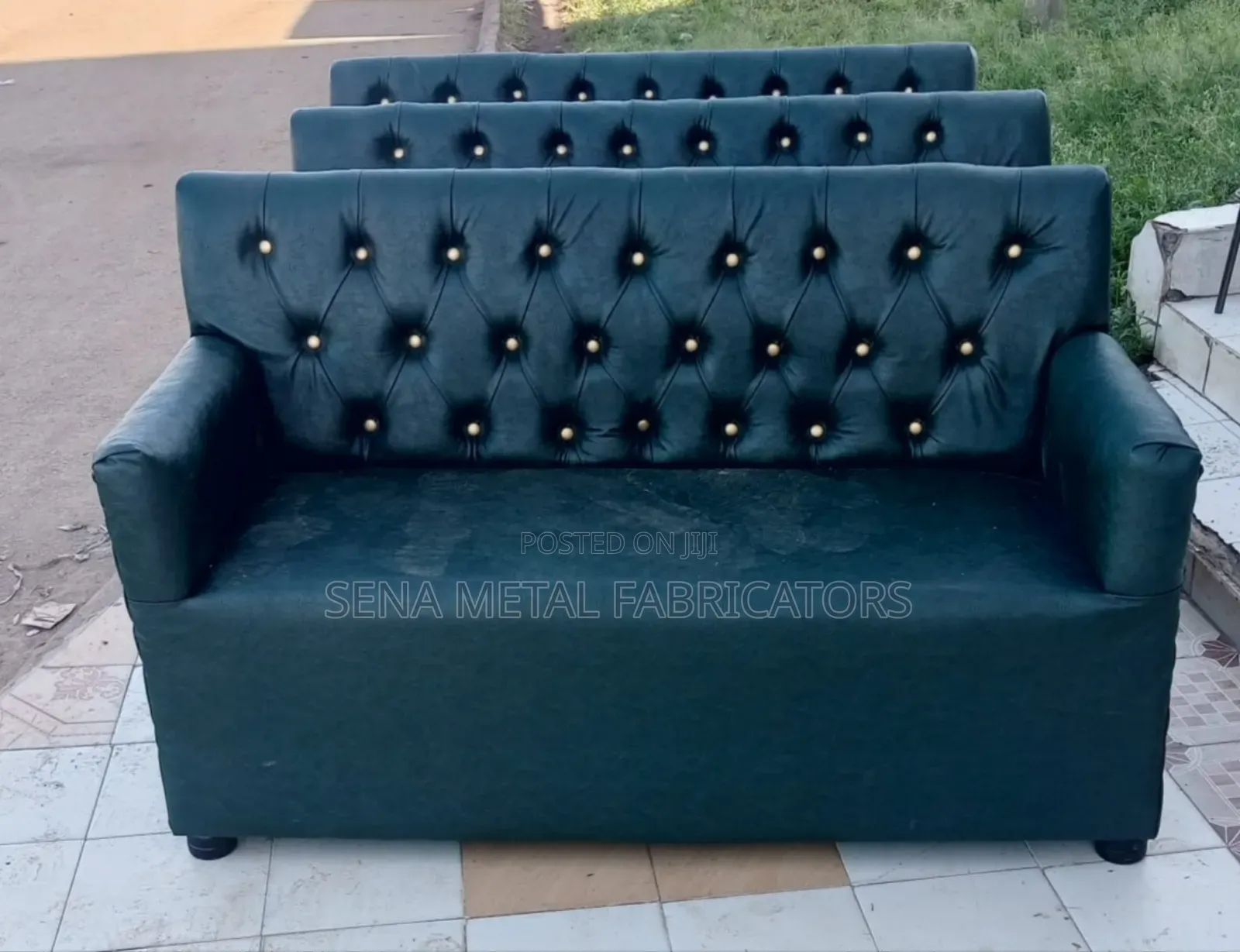 Arms Vip Couches for Lounge and Bars