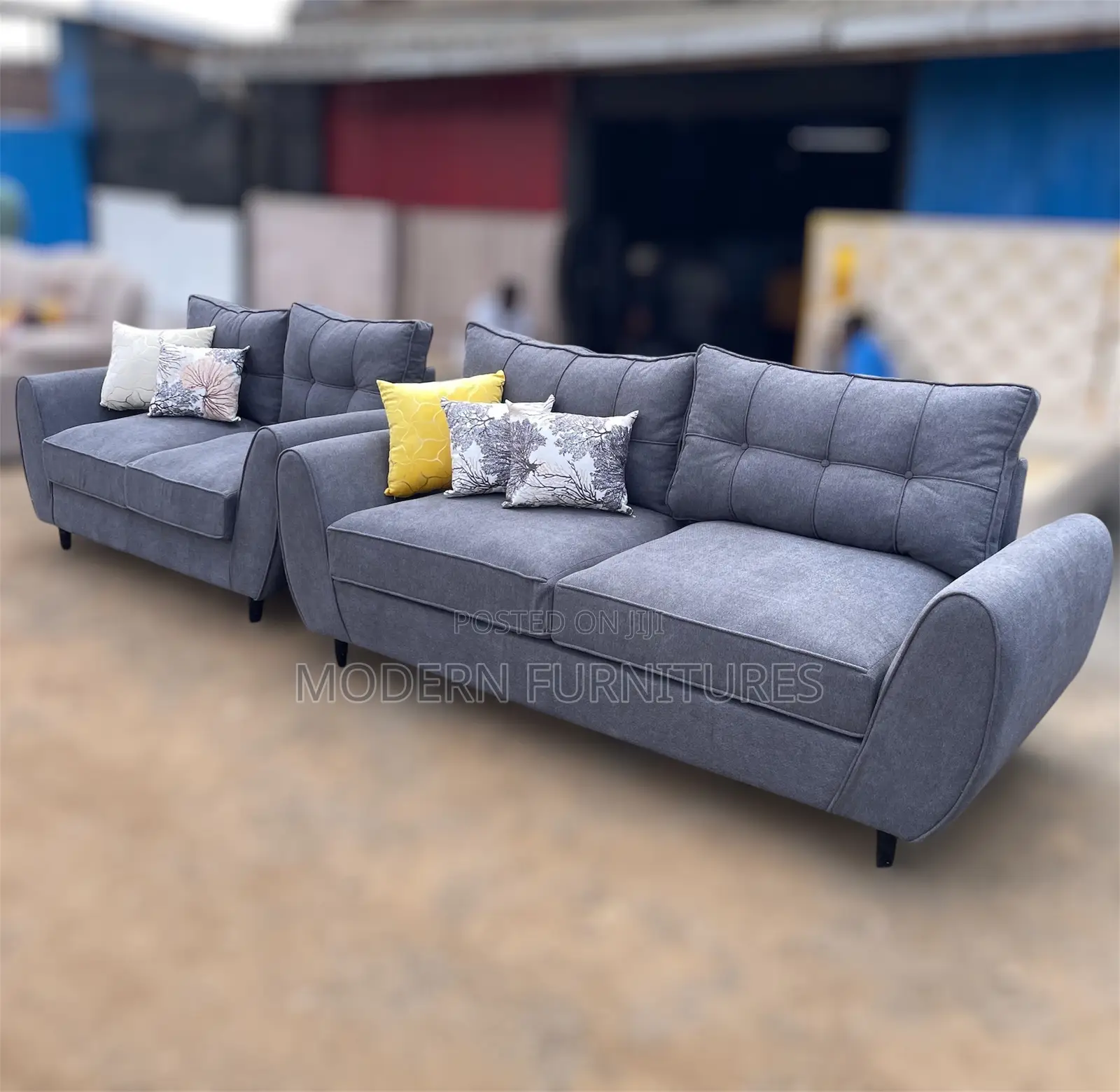 Spacious and Comfortable 5 Seater Butterfly Sofa