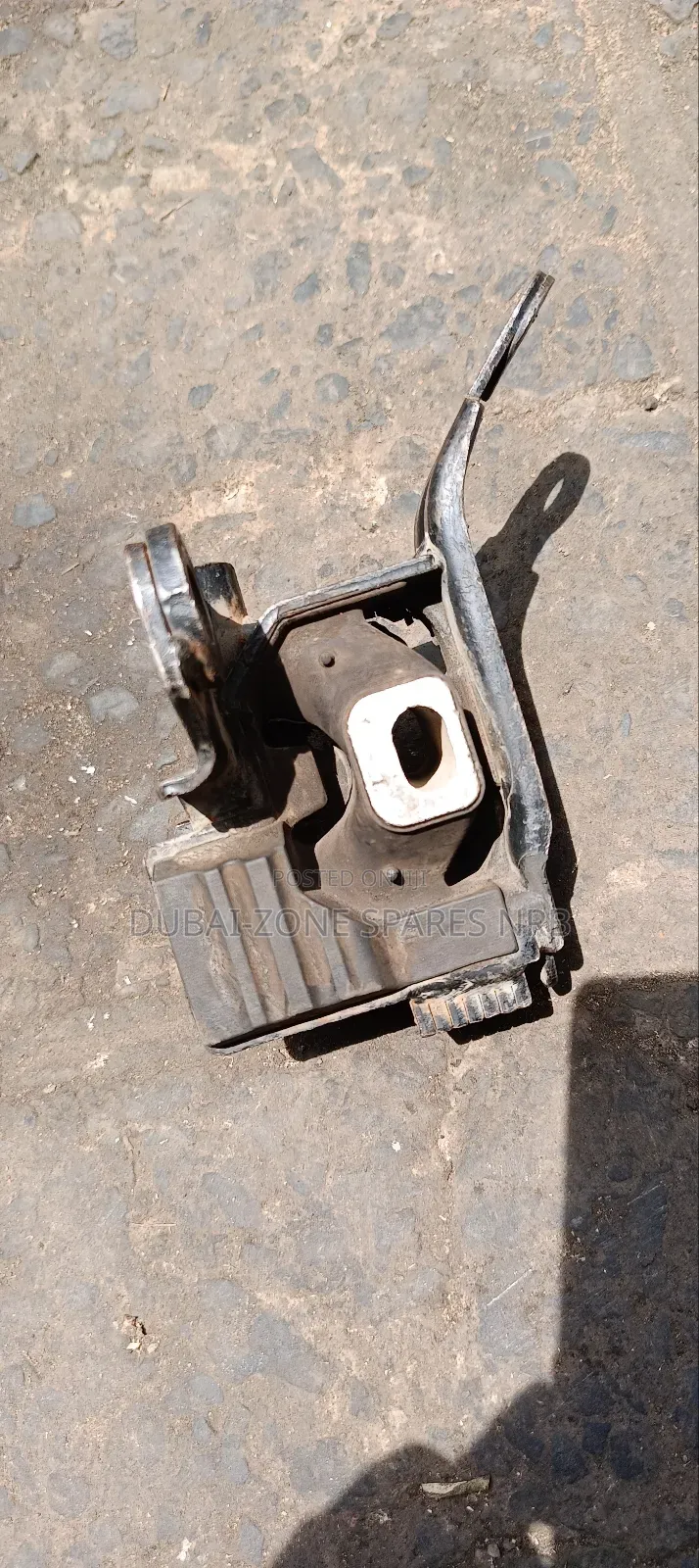 Gearbox Mount Demio 2016.