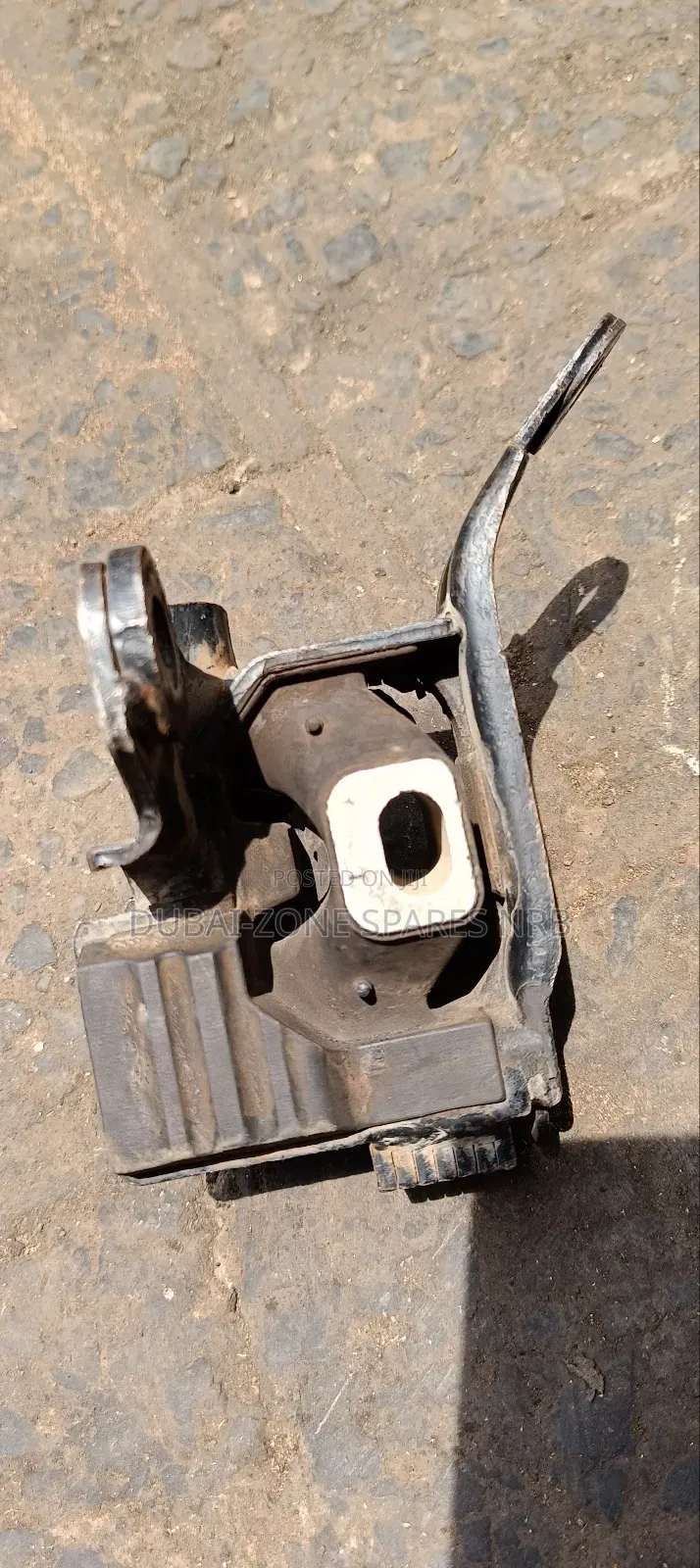 Gearbox Mount Demio 2016.