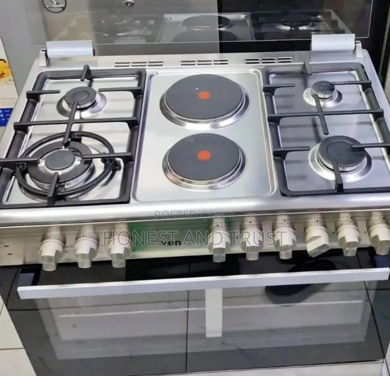 90 by 60 Von Cooker With Gas Compartment