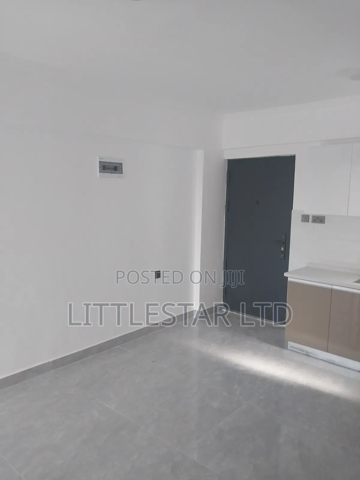1bdrm Apartment in Golden Mango Heights, Kilimani for sale