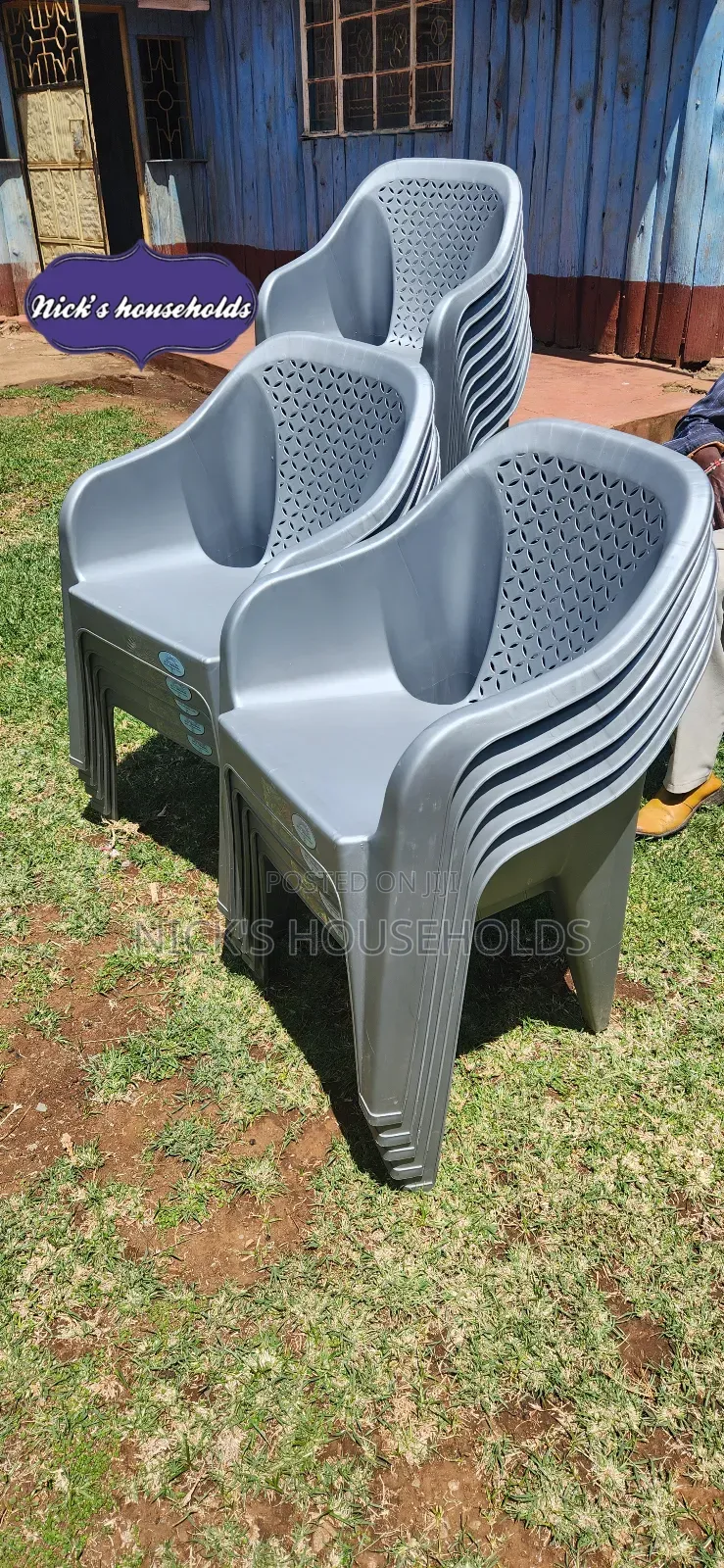 Silver Grey Plastic Chairs With Quality Backrest