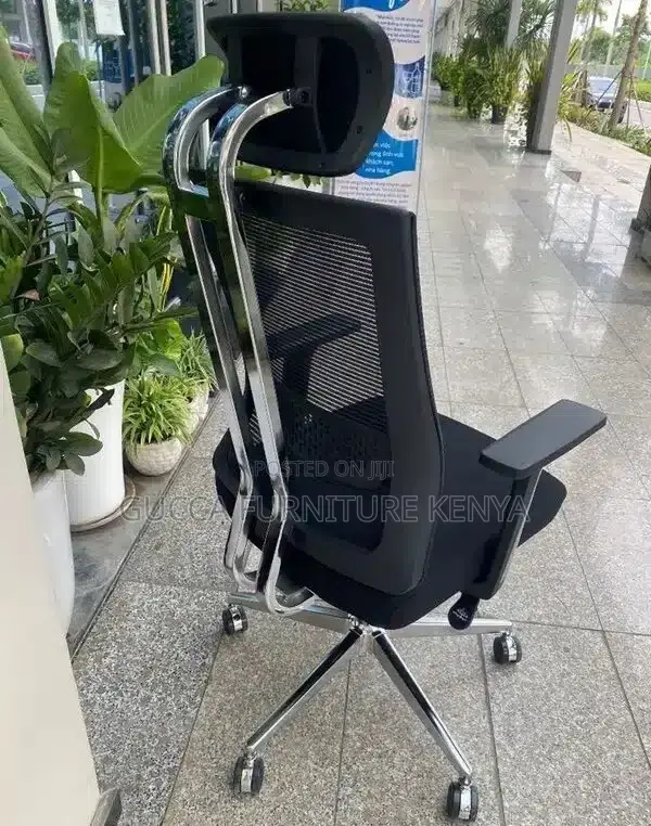 Office Chairs: Extremely Smooth Reclining Chair in Mesh