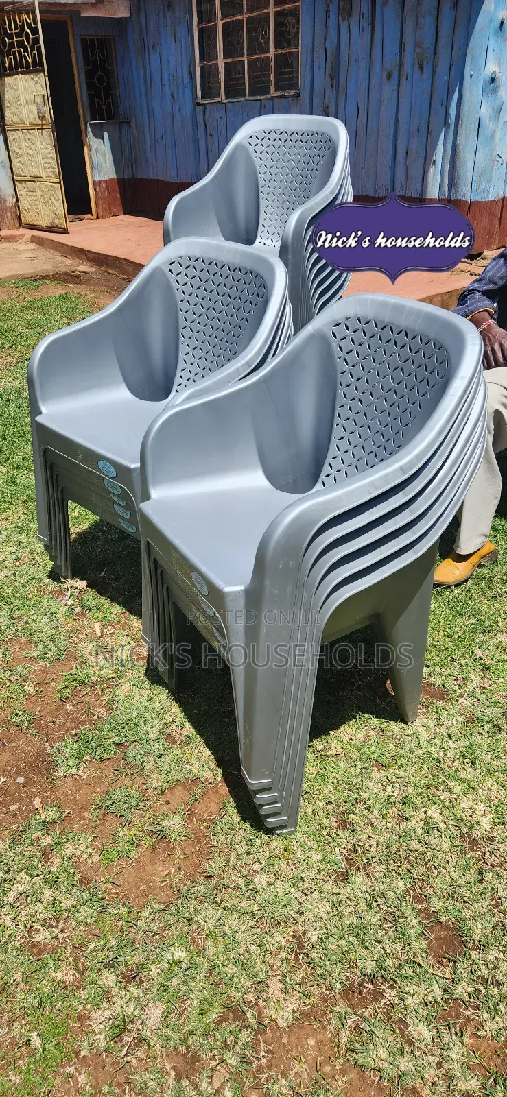 Silver Grey Plastic Chairs With Quality Backrest