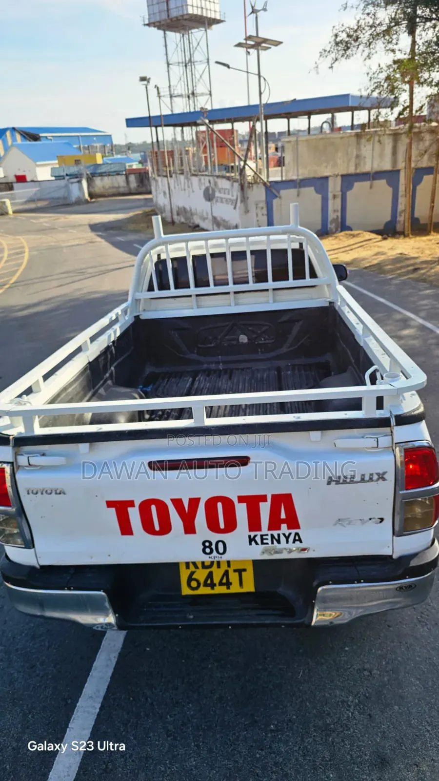 Toyota Hilux 2015 White