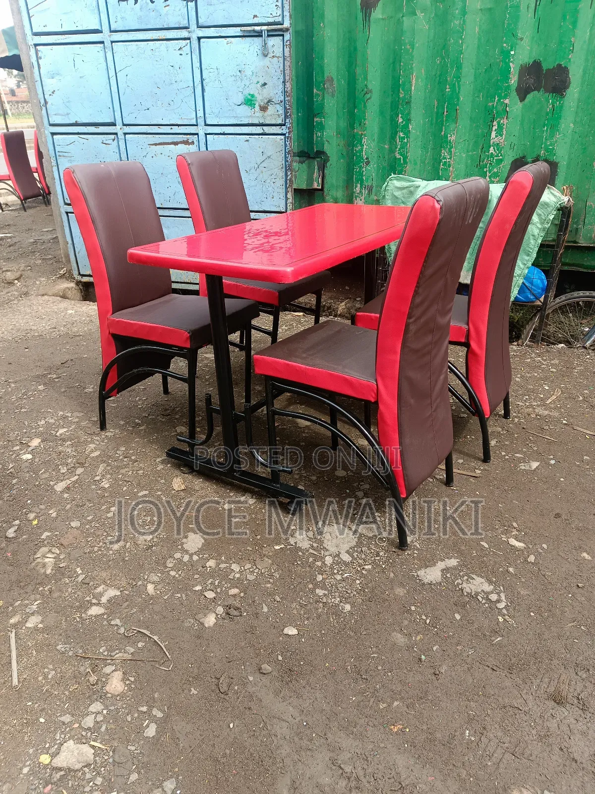Executive Restaurant Set, Red and Brown 