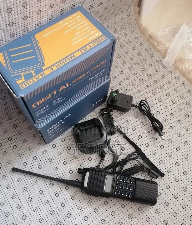 Pack of 1 Baofeng Uv-82 Walkie Talkie