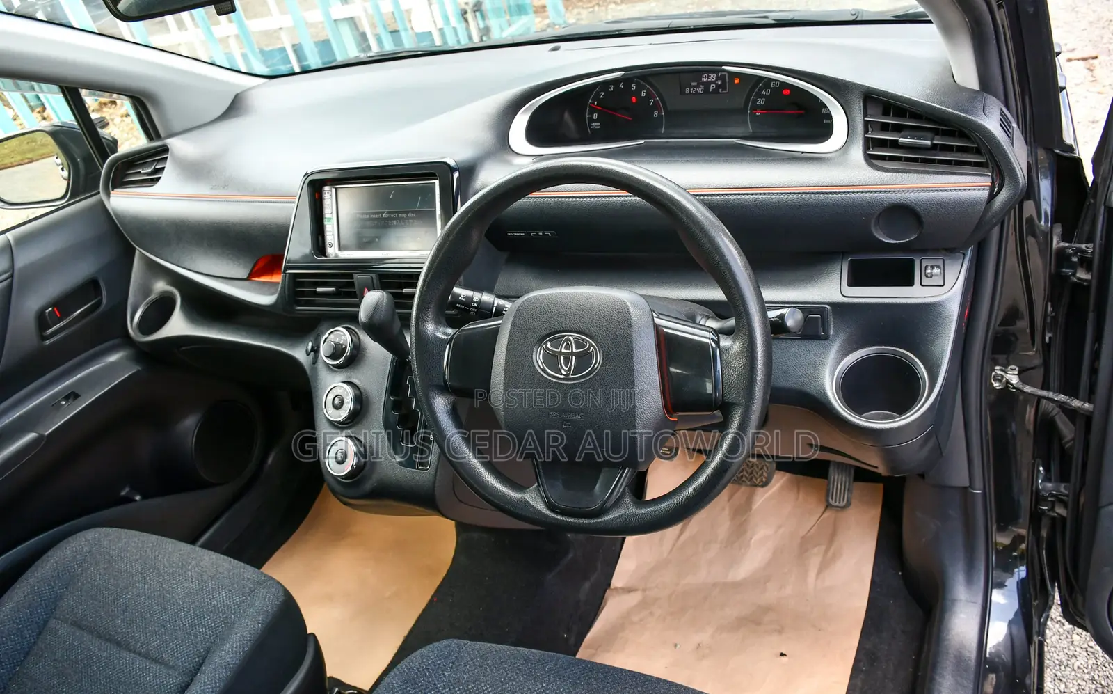 Toyota Sienta 2017 Black