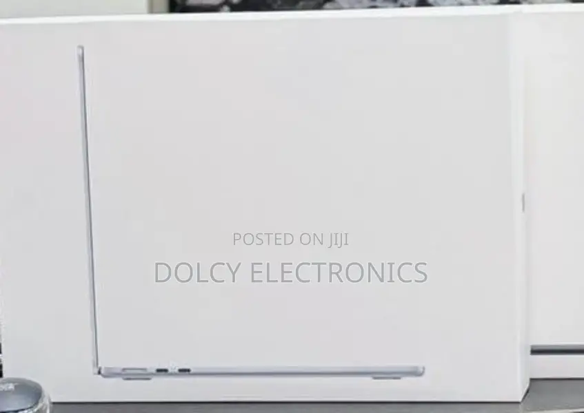 New Laptop Apple MacBook Air 16GB Apple M4 SSD 256GB