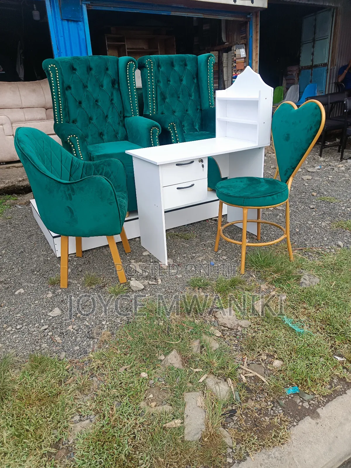 Manicure Set, Pedicure Set and Podium, Green/ White 