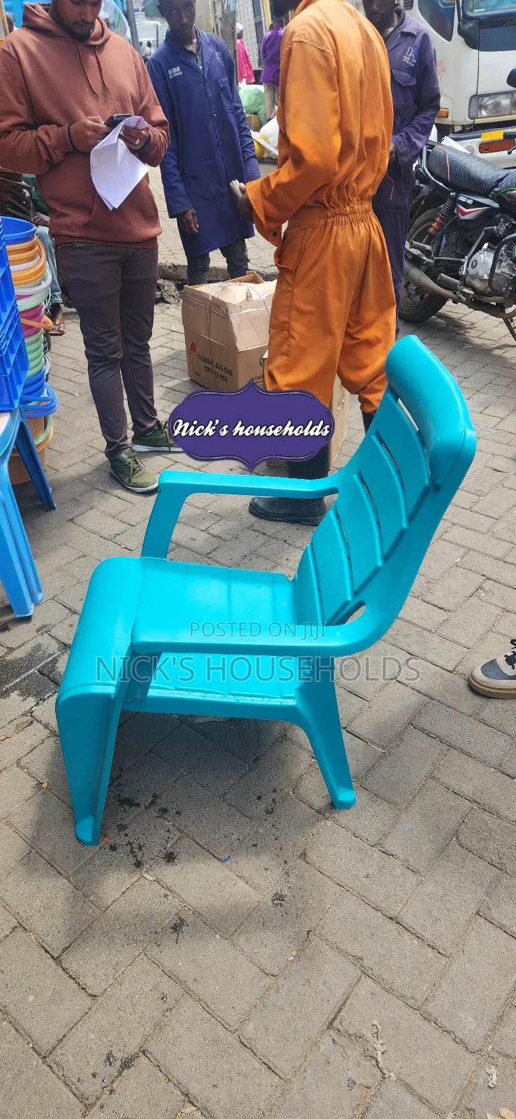 Cool Green Plastic Chair With High Backrest