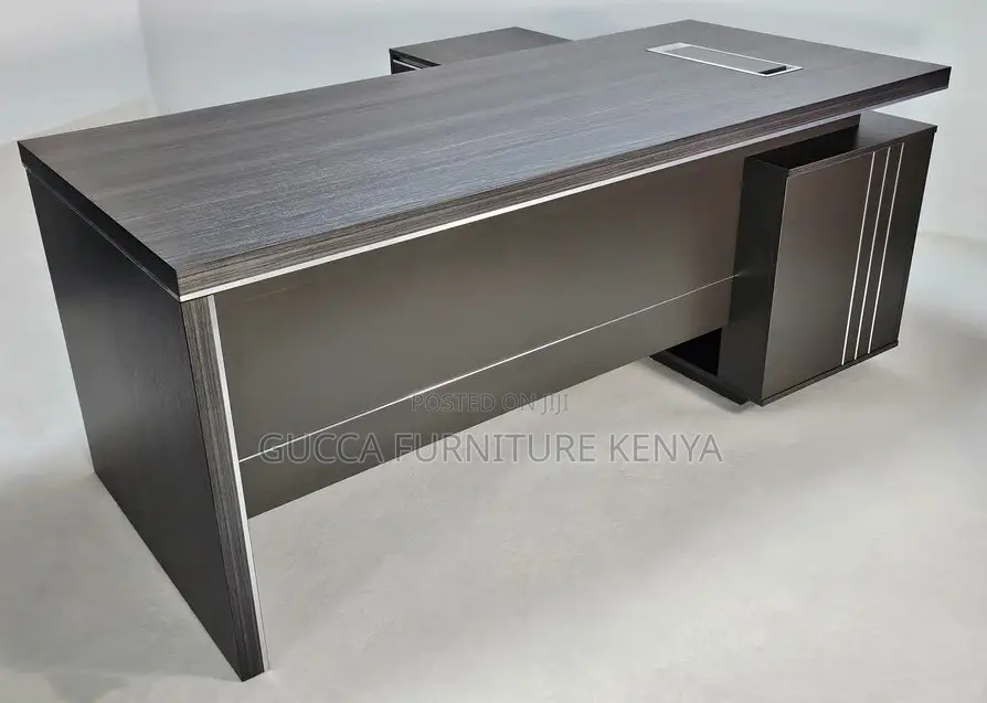 Office Tables:Stylish Grey Oak Veneer Executive Office Desk