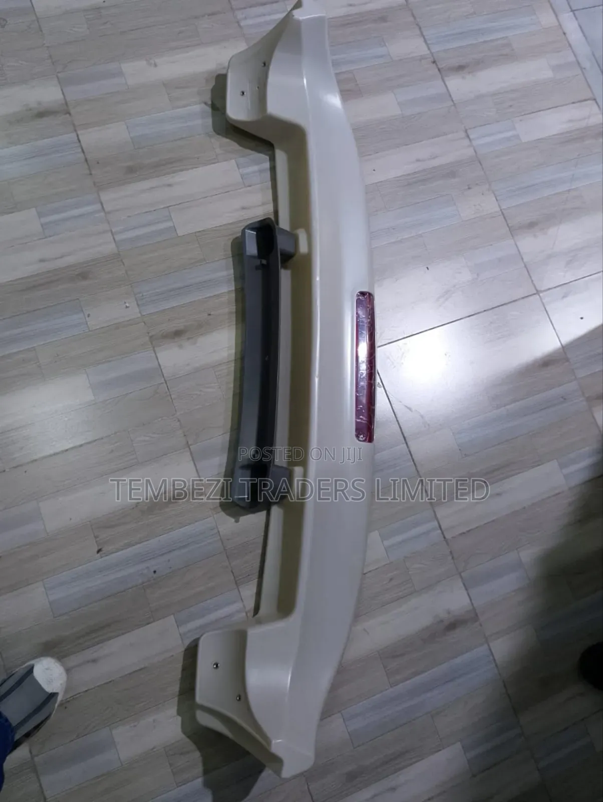 Spoiler Toyota Land Cruiser Fj 100 V8 Spoiler