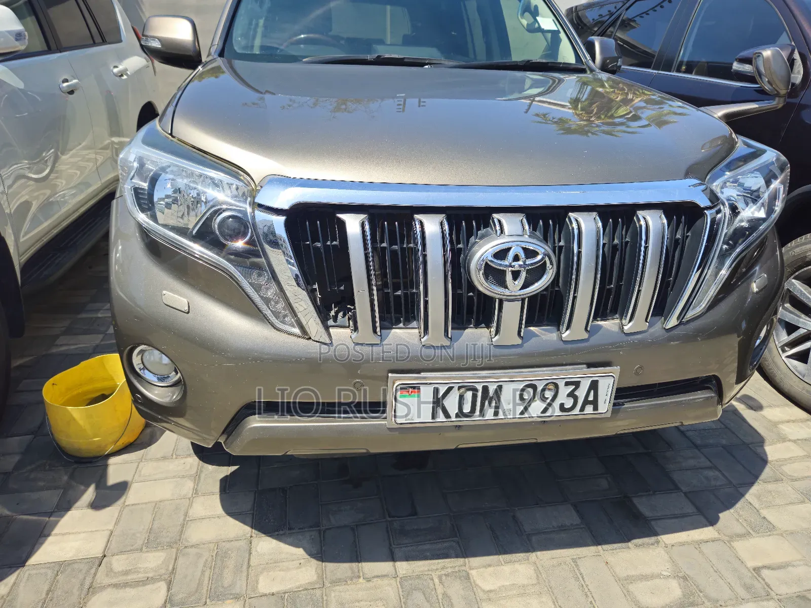 Toyota Land Cruiser Prado 2017 Gray
