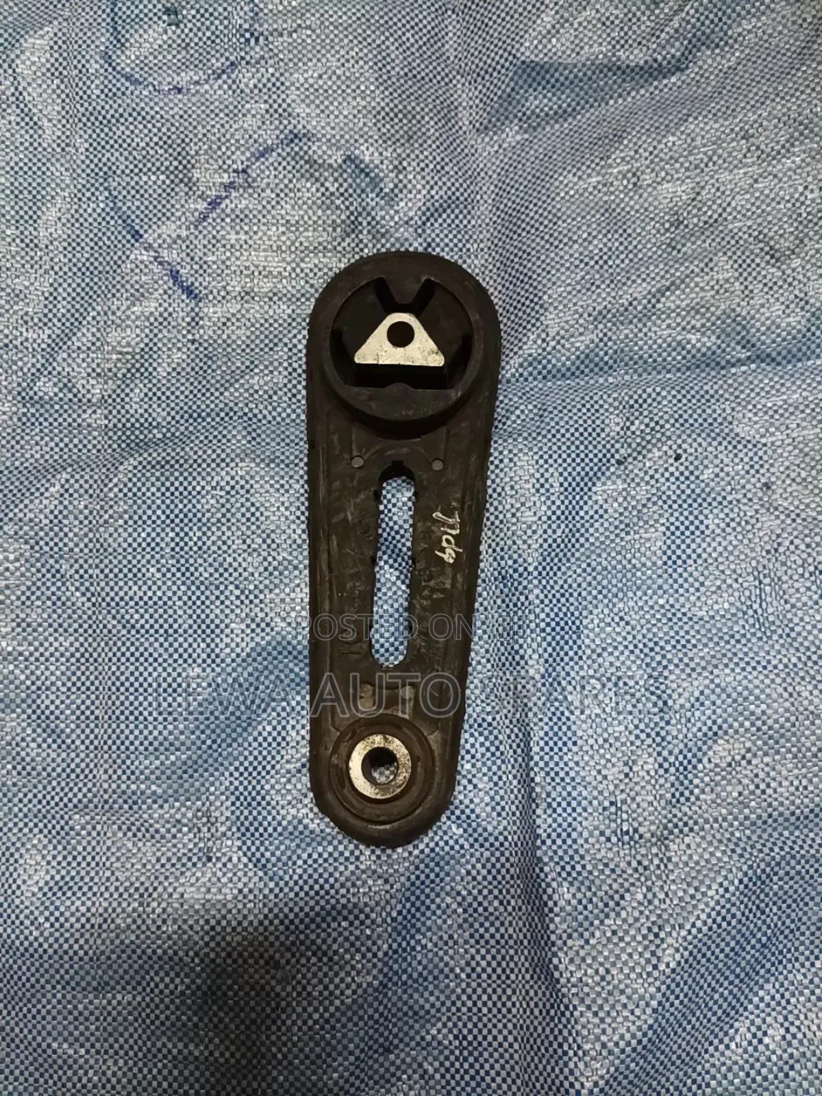 Cross Member Nissan Tiida
