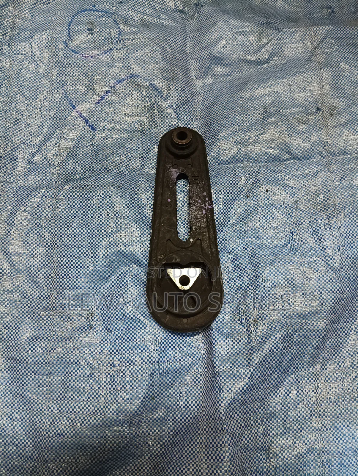 Cross Member Nissan Tiida