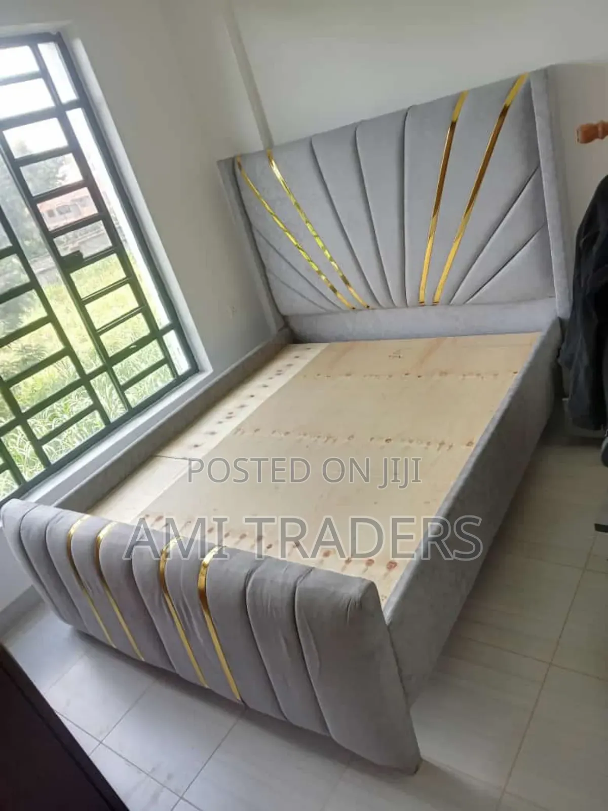 Grey Gold Chester Bed 5*6
