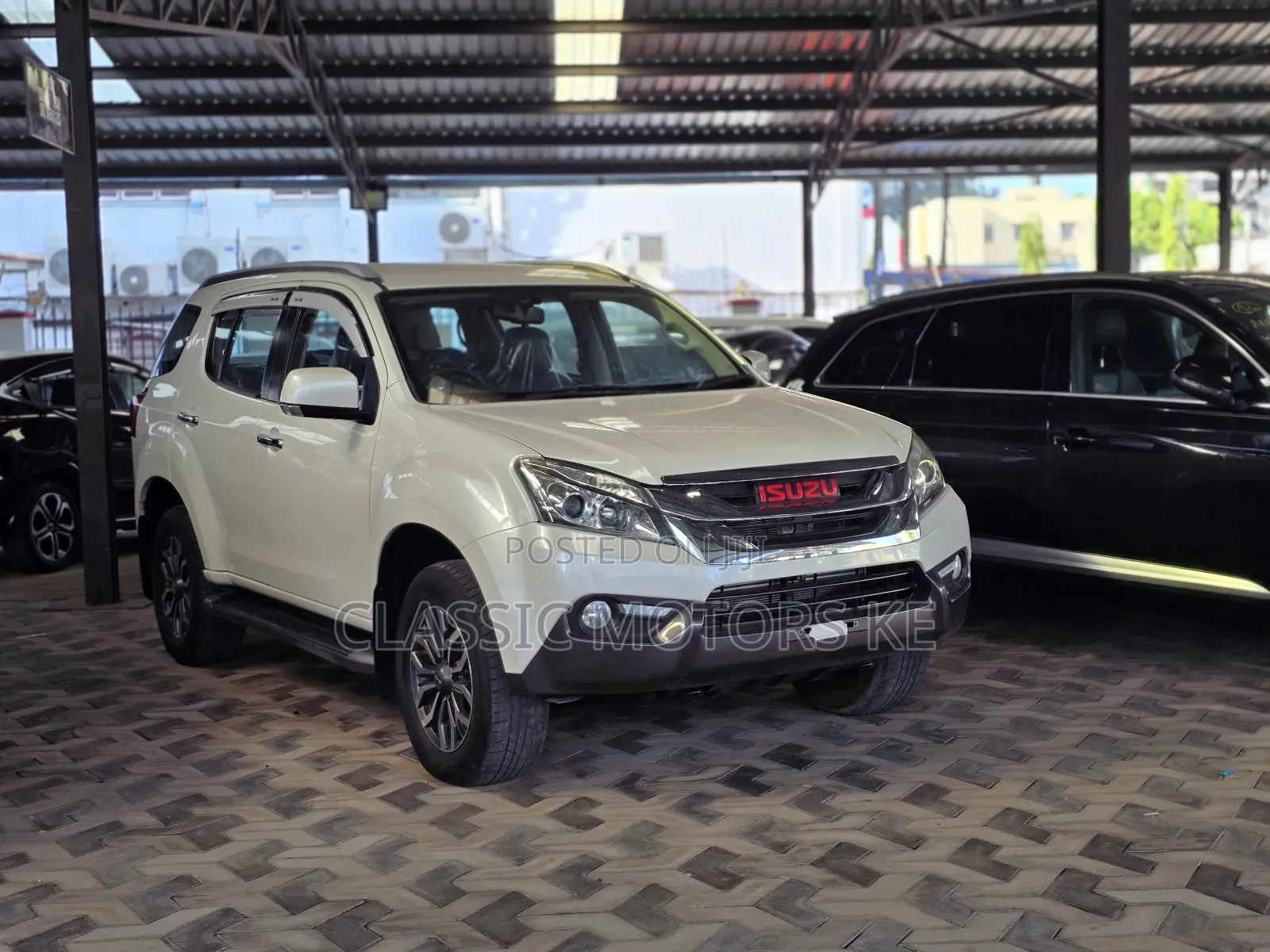 Isuzu MU-X 2.5 Ddi VGS 2018 White