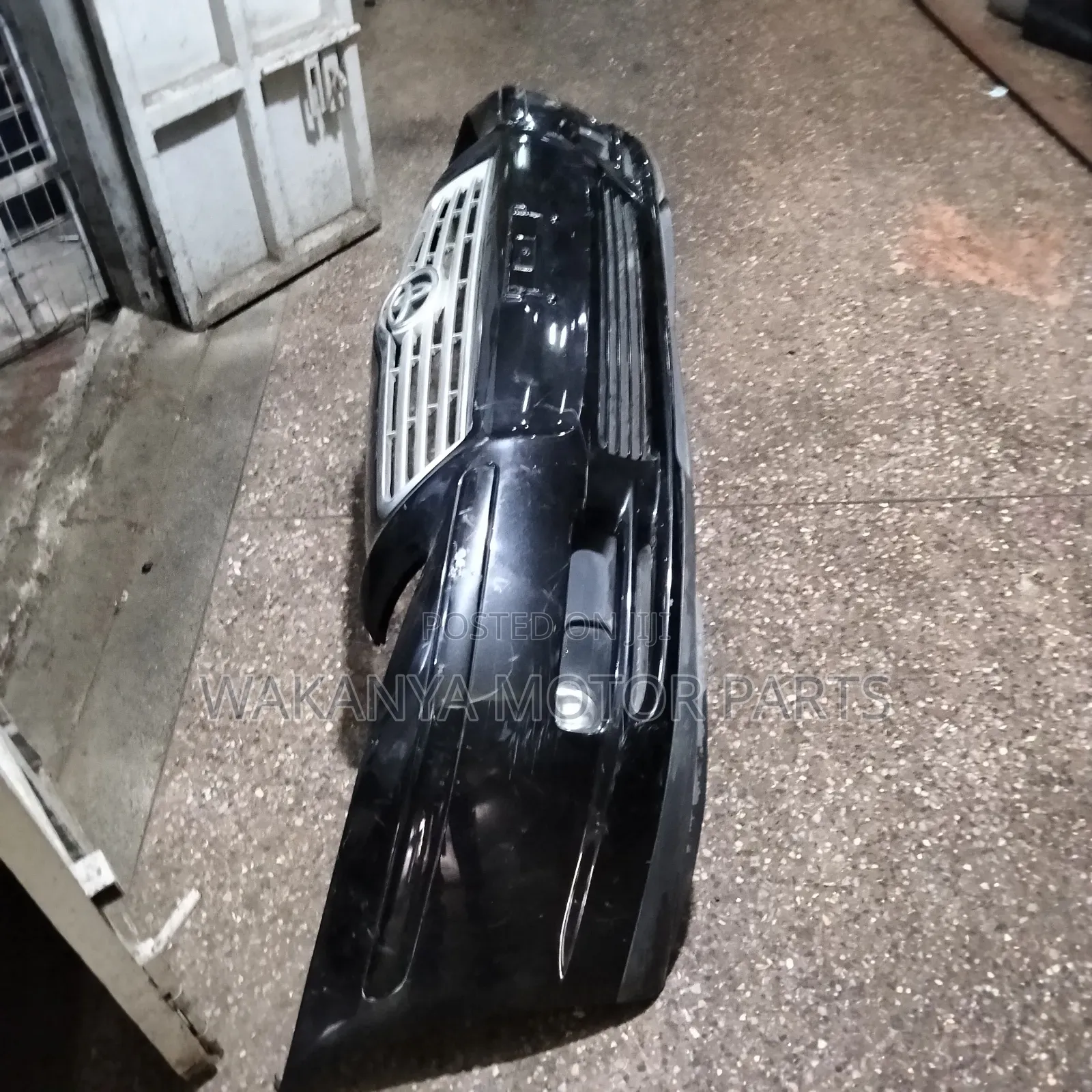 Toyota Avensis 2003/2004/05 Front Bumper Complete With Fogs